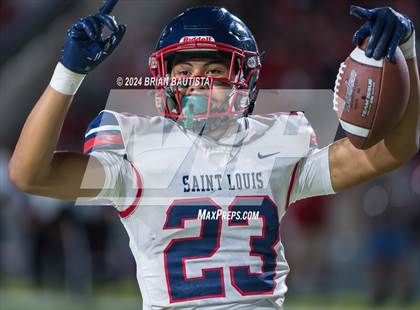 Thumbnail 1 in Kahuku vs. St. Louis (HHSAA Open Division Final) photogallery.
