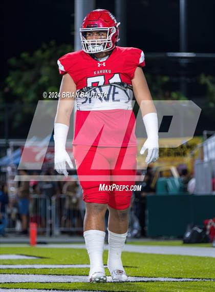Thumbnail 2 in Kahuku vs. St. Louis (HHSAA Open Division Final) photogallery.