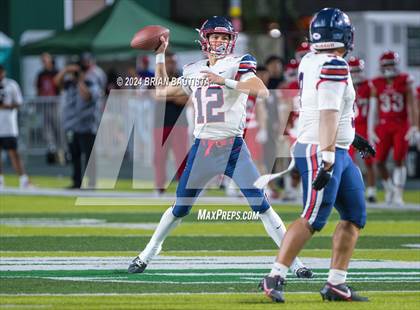Thumbnail 2 in Kahuku vs. St. Louis (HHSAA Open Division Final) photogallery.