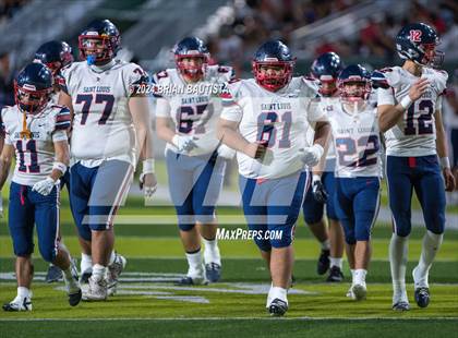 Thumbnail 3 in Kahuku vs. St. Louis (HHSAA Open Division Final) photogallery.