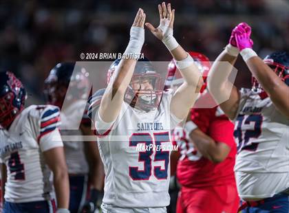 Thumbnail 2 in Kahuku vs. St. Louis (HHSAA Open Division Final) photogallery.