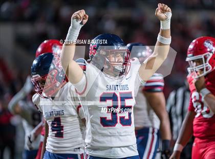 Thumbnail 1 in Kahuku vs. St. Louis (HHSAA Open Division Final) photogallery.