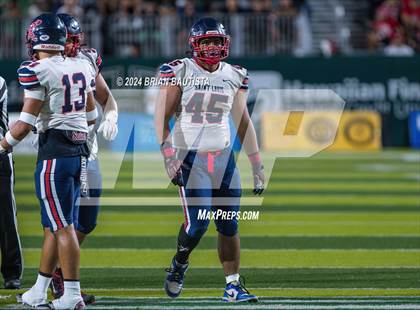 Thumbnail 3 in Kahuku vs. St. Louis (HHSAA Open Division Final) photogallery.