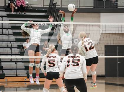 Thumbnail 3 in Murray @ Hillcrest photogallery.