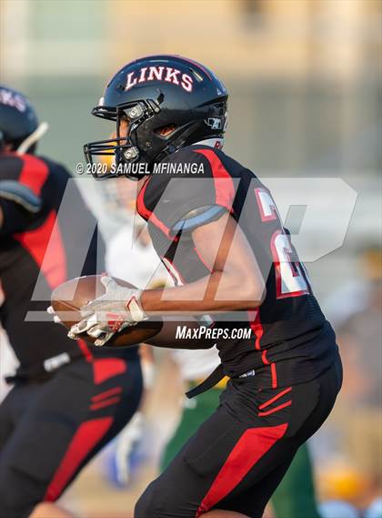Thumbnail 3 in Pius X @ Lincoln High photogallery.