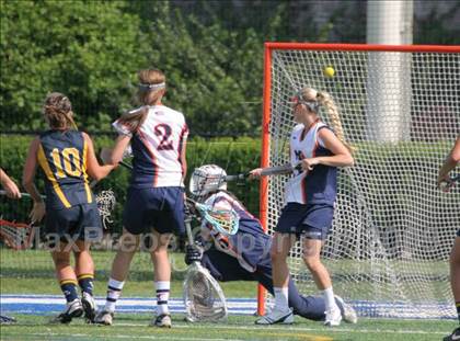 Thumbnail 1 in Manhasset vs. Shoreham-Wading River (NYSPHSAA Class C Quarterfinal) photogallery.