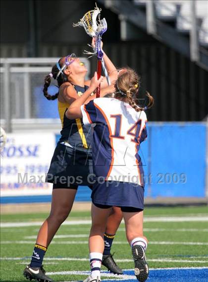 Thumbnail 2 in Manhasset vs. Shoreham-Wading River (NYSPHSAA Class C Quarterfinal) photogallery.