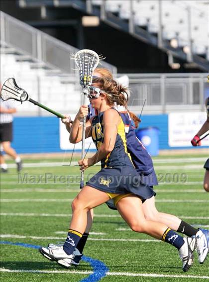 Thumbnail 2 in Manhasset vs. Shoreham-Wading River (NYSPHSAA Class C Quarterfinal) photogallery.