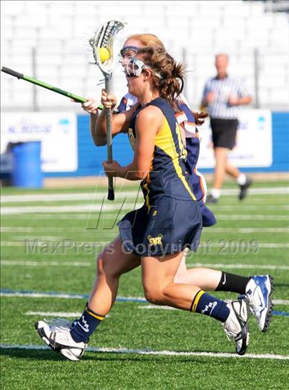 Thumbnail 3 in Manhasset vs. Shoreham-Wading River (NYSPHSAA Class C Quarterfinal) photogallery.