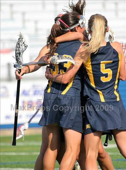 Thumbnail 1 in Manhasset vs. Shoreham-Wading River (NYSPHSAA Class C Quarterfinal) photogallery.
