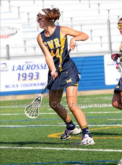 Thumbnail 3 in Manhasset vs. Shoreham-Wading River (NYSPHSAA Class C Quarterfinal) photogallery.
