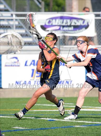 Thumbnail 3 in Manhasset vs. Shoreham-Wading River (NYSPHSAA Class C Quarterfinal) photogallery.
