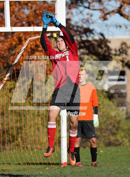Thumbnail 2 in Nipmuc Regional @ Holy Name Central Catholic (MIAA Division 3 Central Quarterfinal) photogallery.