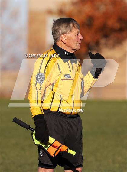Thumbnail 2 in Nipmuc Regional @ Holy Name Central Catholic (MIAA Division 3 Central Quarterfinal) photogallery.