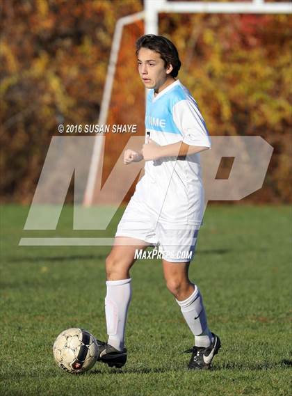Thumbnail 2 in Nipmuc Regional @ Holy Name Central Catholic (MIAA Division 3 Central Quarterfinal) photogallery.