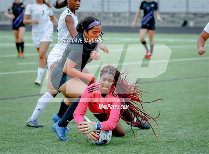 Thumbnail 2 in Fulshear vs Sharpstown 5A Playoff photogallery.