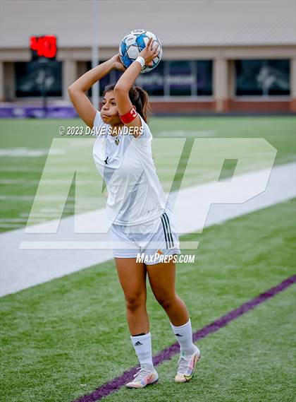 Thumbnail 3 in Fulshear vs Sharpstown 5A Playoff photogallery.
