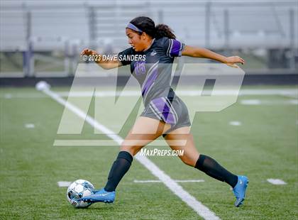 Thumbnail 2 in Fulshear vs Sharpstown 5A Playoff photogallery.