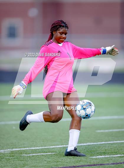 Thumbnail 2 in Fulshear vs Sharpstown 5A Playoff photogallery.
