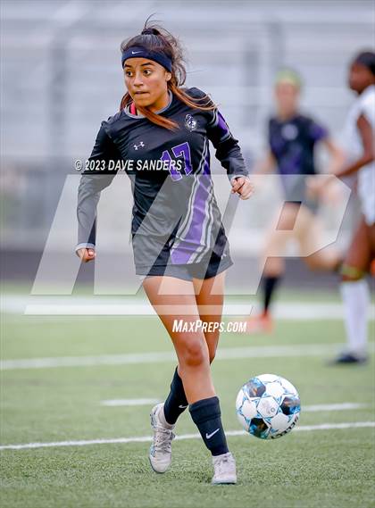 Thumbnail 2 in Fulshear vs Sharpstown 5A Playoff photogallery.