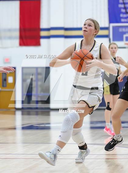 Thumbnail 1 in Woodson @ Perrin-Whitt photogallery.
