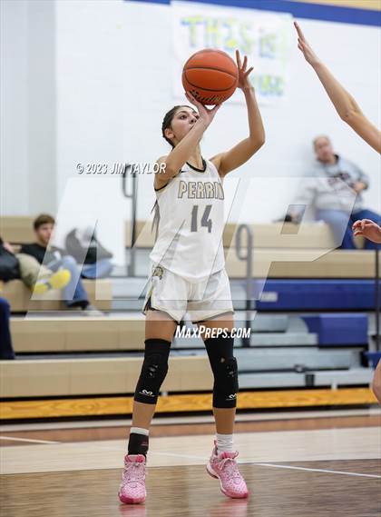 Thumbnail 3 in Woodson @ Perrin-Whitt photogallery.