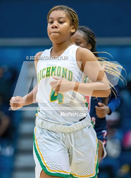 Thumbnail 1 in Terry Sanford vs. Richmond (Cumberland County Holiday Classic - Final - Gil Bowman Bracket) photogallery.