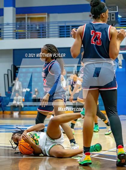 Thumbnail 3 in Terry Sanford vs. Richmond (Cumberland County Holiday Classic - Final - Gil Bowman Bracket) photogallery.