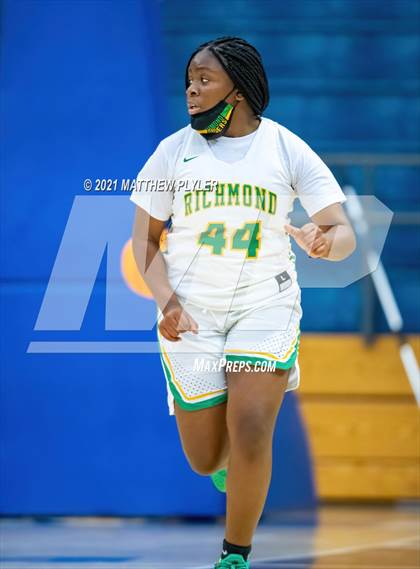 Thumbnail 2 in Terry Sanford vs. Richmond (Cumberland County Holiday Classic - Final - Gil Bowman Bracket) photogallery.