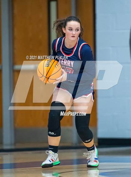 Thumbnail 3 in Terry Sanford vs. Richmond (Cumberland County Holiday Classic - Final - Gil Bowman Bracket) photogallery.