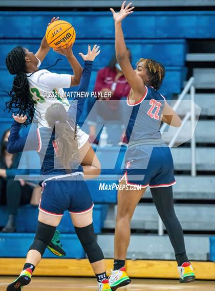 Thumbnail 2 in Terry Sanford vs. Richmond (Cumberland County Holiday Classic - Final - Gil Bowman Bracket) photogallery.