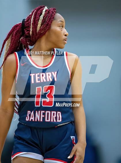 Thumbnail 2 in Terry Sanford vs. Richmond (Cumberland County Holiday Classic - Final - Gil Bowman Bracket) photogallery.
