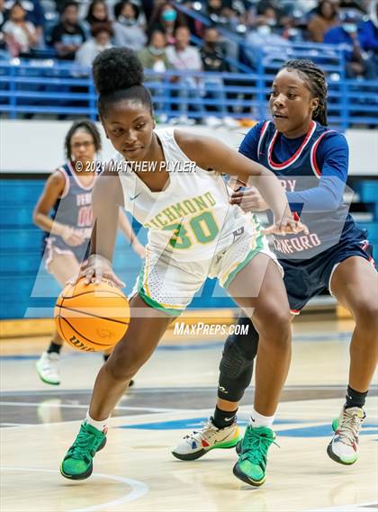 Thumbnail 1 in Terry Sanford vs. Richmond (Cumberland County Holiday Classic - Final - Gil Bowman Bracket) photogallery.