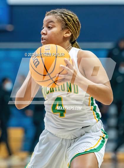 Thumbnail 1 in Terry Sanford vs. Richmond (Cumberland County Holiday Classic - Final - Gil Bowman Bracket) photogallery.