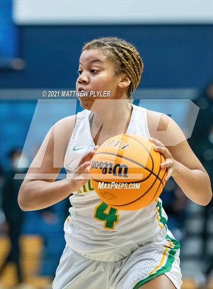 Thumbnail 2 in Terry Sanford vs. Richmond (Cumberland County Holiday Classic - Final - Gil Bowman Bracket) photogallery.