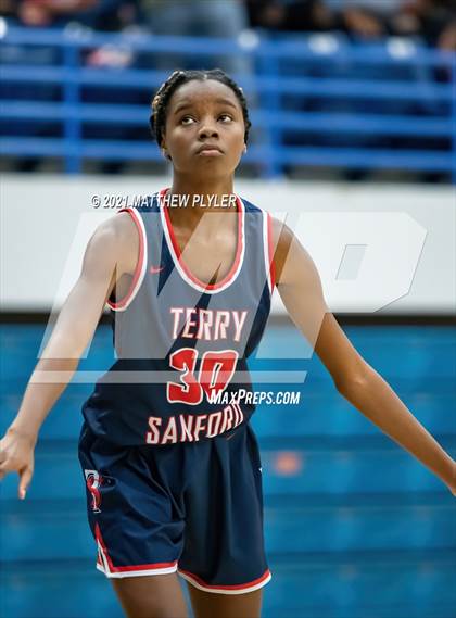 Thumbnail 1 in Terry Sanford vs. Richmond (Cumberland County Holiday Classic - Final - Gil Bowman Bracket) photogallery.