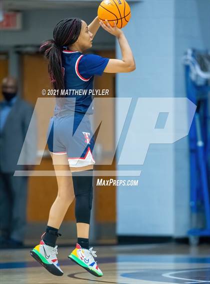 Thumbnail 3 in Terry Sanford vs. Richmond (Cumberland County Holiday Classic - Final - Gil Bowman Bracket) photogallery.
