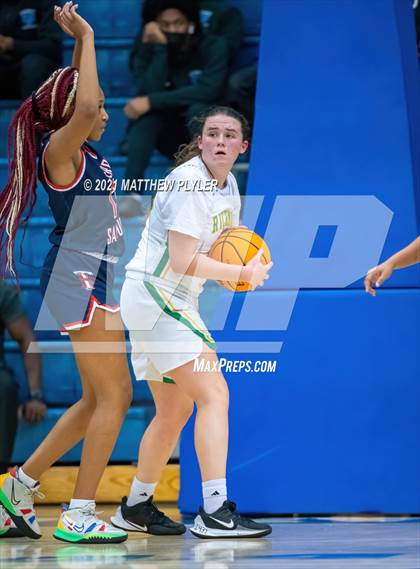 Thumbnail 2 in Terry Sanford vs. Richmond (Cumberland County Holiday Classic - Final - Gil Bowman Bracket) photogallery.
