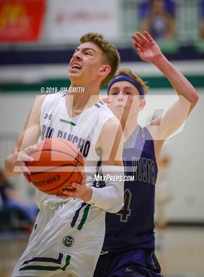 Thumbnail 2 in Piedra Vista vs. Rio Rancho (Jalene Berger Allstate Holiday Hoops Classic) photogallery.