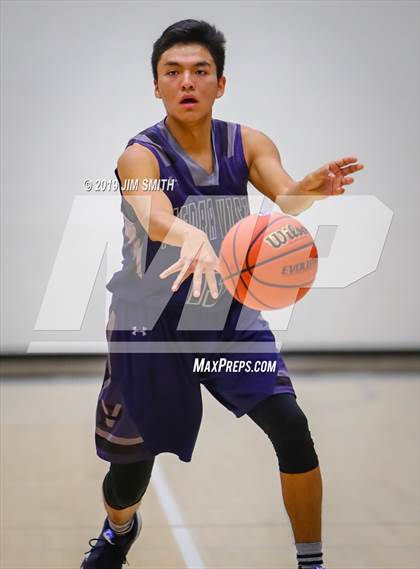 Thumbnail 3 in Piedra Vista vs. Rio Rancho (Jalene Berger Allstate Holiday Hoops Classic) photogallery.