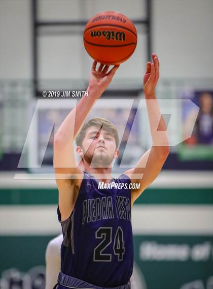 Thumbnail 2 in Piedra Vista vs. Rio Rancho (Jalene Berger Allstate Holiday Hoops Classic) photogallery.