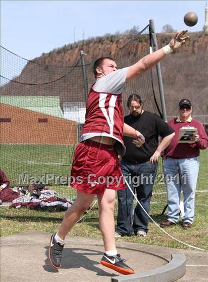 Thumbnail 3 in Lyman Hall, North Haven @ Wilbur Cross (Boys Track Events) photogallery.