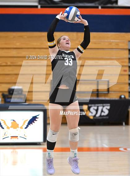 Thumbnail 3 in Roseville vs. Vanden (CIF SJS D3 Final) photogallery.