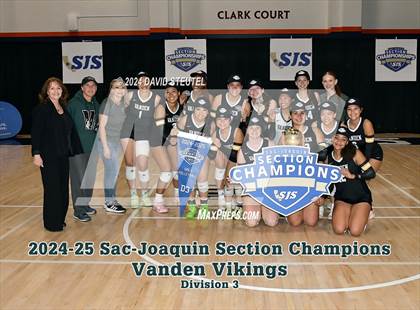 Thumbnail 2 in Roseville vs. Vanden (CIF SJS D3 Final) photogallery.