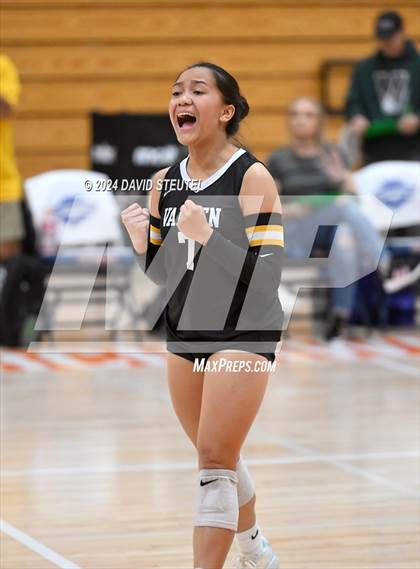 Thumbnail 2 in Roseville vs. Vanden (CIF SJS D3 Final) photogallery.