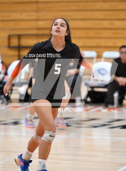 Thumbnail 3 in Roseville vs. Vanden (CIF SJS D3 Final) photogallery.