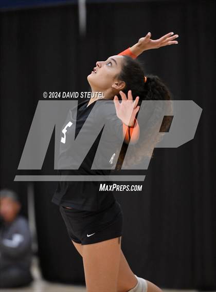 Thumbnail 2 in Roseville vs. Vanden (CIF SJS D3 Final) photogallery.