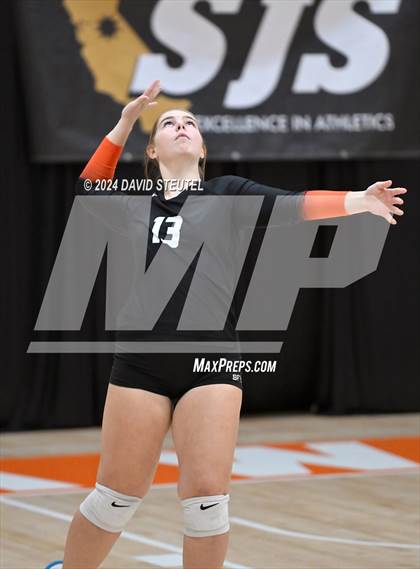 Thumbnail 3 in Roseville vs. Vanden (CIF SJS D3 Final) photogallery.