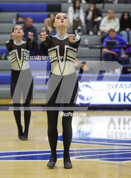 Thumbnail 1 in Pleasant Grove "Vikettes" photogallery.