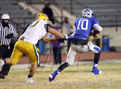 Thumbnail 1 in South vs Kapaun Mt. Carmel (KSHSAA 5A Sub-State Playoff) photogallery.